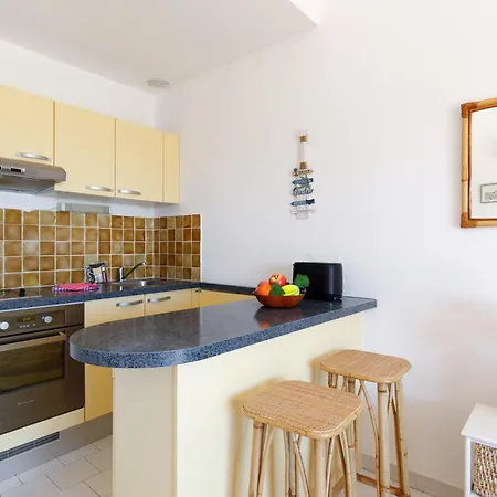 Bleu Horizon Yourhosthelper